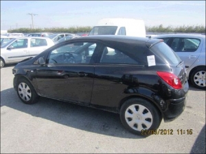 Voiture accidentée : OPEL CORSA