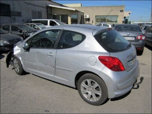 Voiture accidentée : PEUGEOT 207