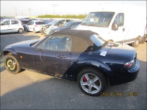 Voiture accidentée : MAZDA MX5