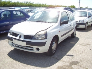 Voiture accidentée : RENAULT CLIO