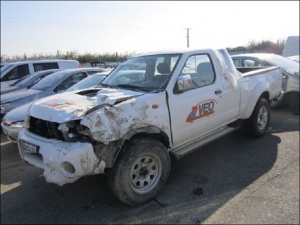 Voiture accidentée : NISSAN PICK-UP