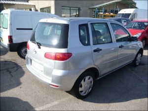 Voiture accidentée : MAZDA 2 1.4