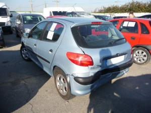 Voiture accidentée : PEUGEOT 206
