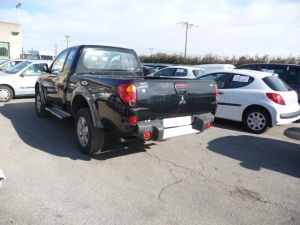 Voiture accidentée : MITSUBISHI L 200