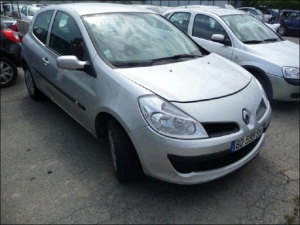 Voiture accidentée : RENAULT CLIO