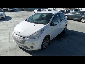 Voiture accidentée : PEUGEOT 208