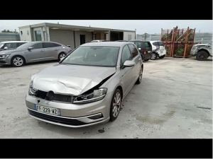 Voiture accidentée : VOLKSWAGEN GOLF