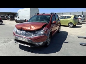 Voiture accidentée : DACIA SANDERO