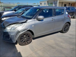 Voiture accidentée : SUZUKI SWIFT