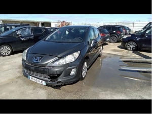 Voiture accidentée : PEUGEOT 308