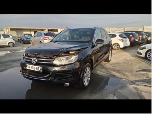 Voiture accidentée : VOLKSWAGEN TOUAREG