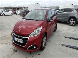 Voiture accidentée : PEUGEOT 208