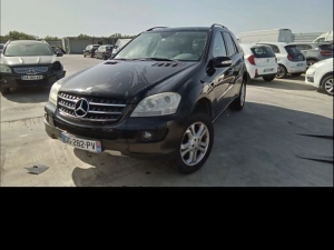 Voiture accidentée : MERCEDES ML