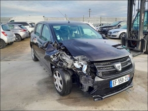 Voiture accidentée : DACIA SANDERO