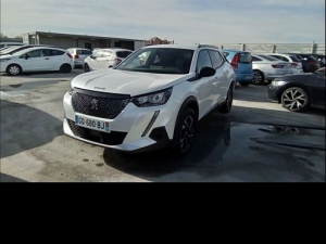 Voiture accidentée : PEUGEOT 2008