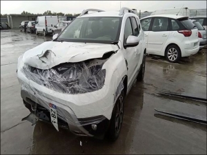 Voiture accidentée : DACIA DUSTER