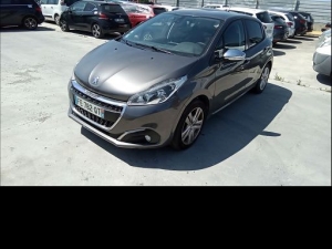 Voiture accidentée : PEUGEOT 208