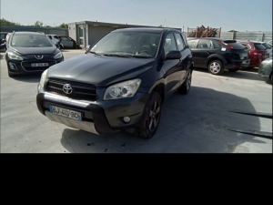 Voiture accidentée : TOYOTA RAV4