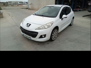 Voiture accidentée : PEUGEOT 207