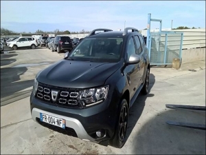 Voiture accidentée : DACIA DUSTER